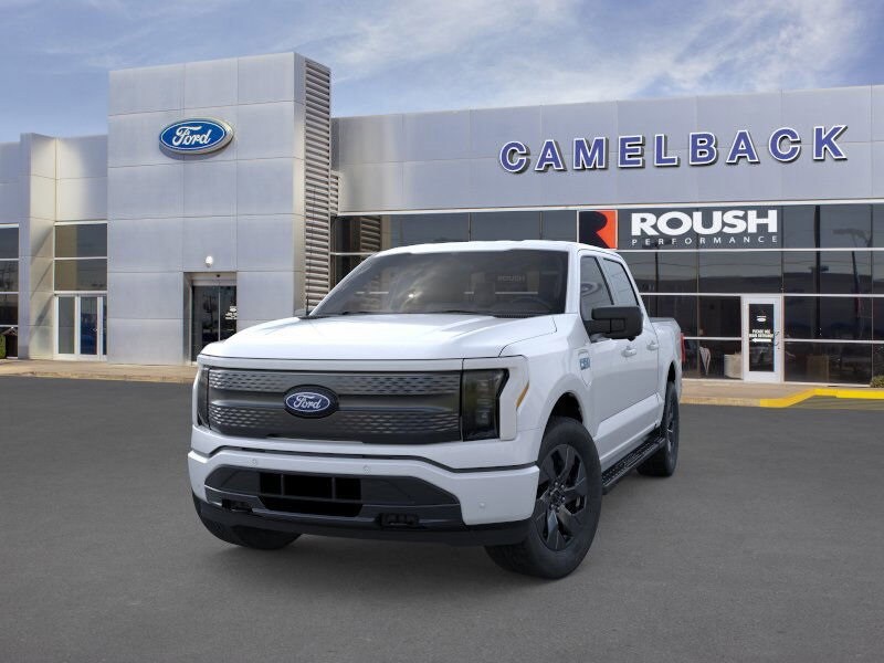 2025 Ford F-150 Lightning photo 2