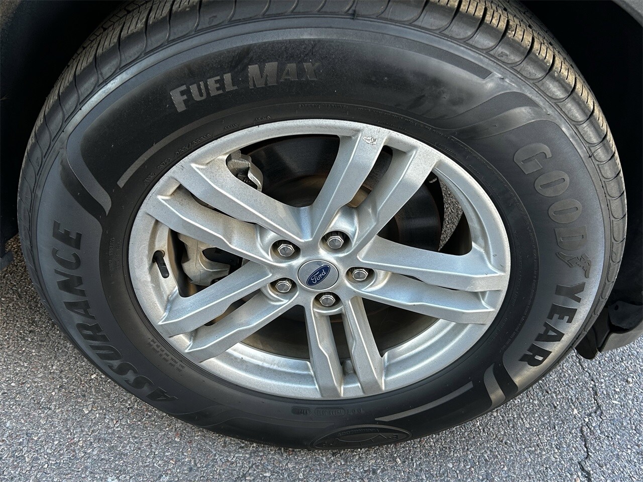 2022 Ford Explorer XLT photo 2