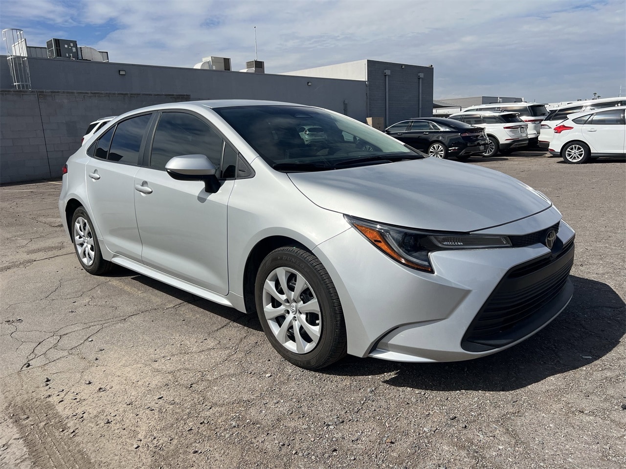 Used 2024 Toyota Corolla LE with VIN 5YFB4MDE6RP106255 for sale in Northfield, Minnesota