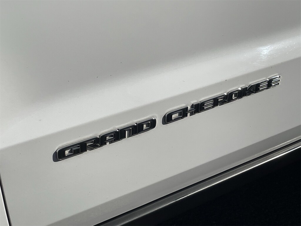 Used 2018 Jeep Grand Cherokee Limited SUV