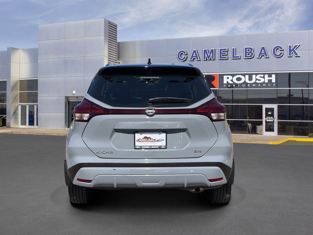Used 2022 Nissan Kicks SR SUV