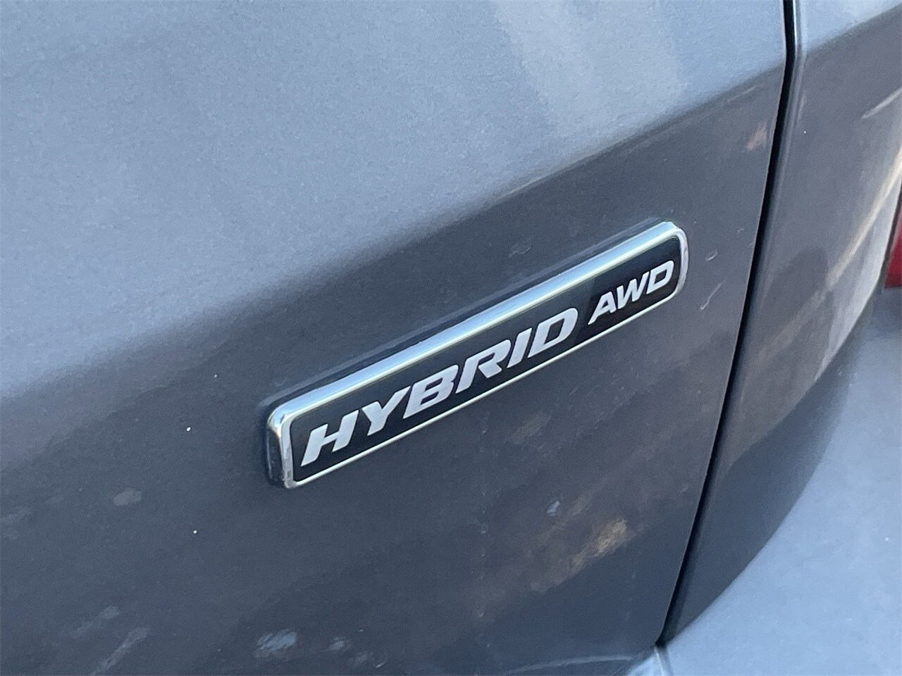 2022 Ford Escape Hybrid SE photo 2