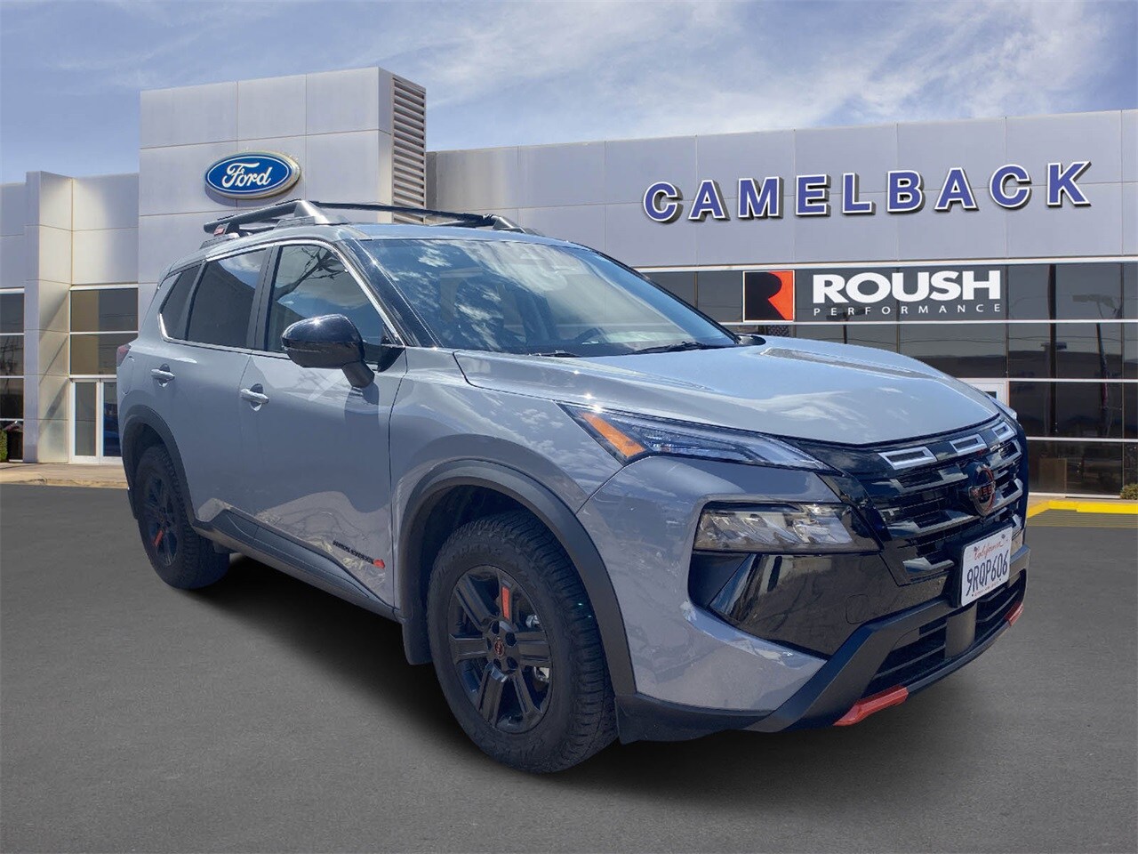 2025 Nissan Rogue SV photo 2