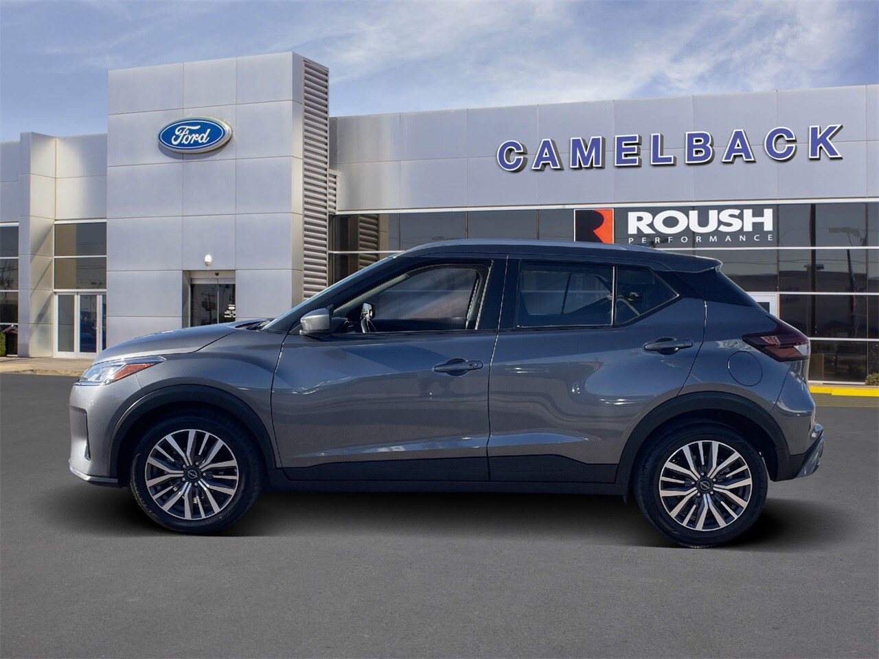 2024 Nissan Kicks SV photo 2