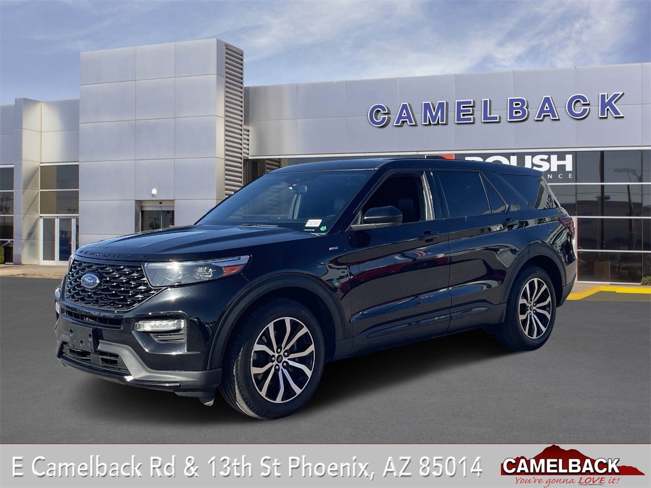 2022 Ford Explorer ST-LINE's photo