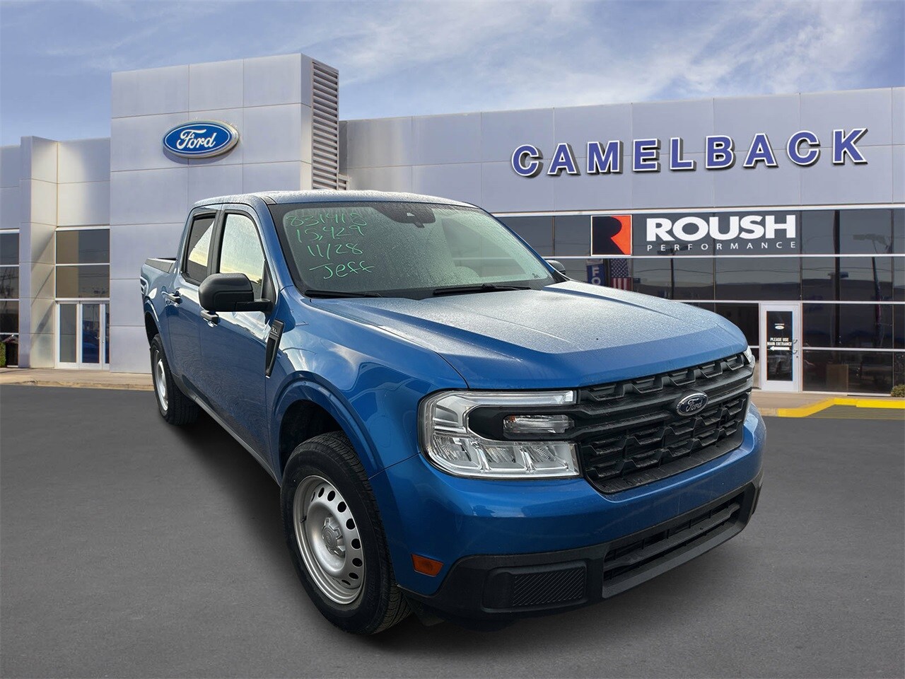 2022 Ford Maverick XL photo 2