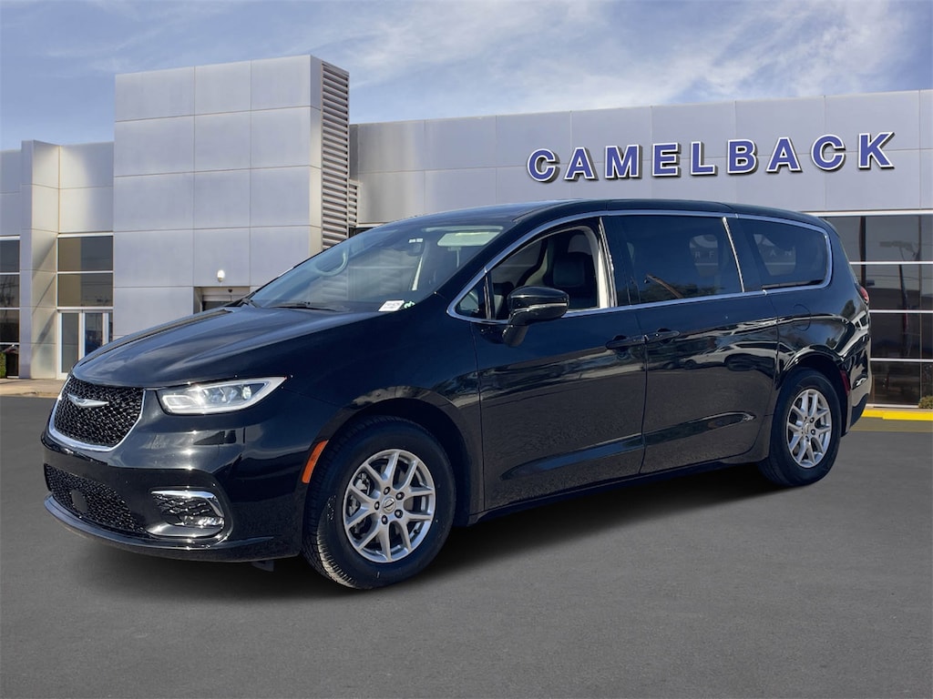Used 2024 Chrysler Pacifica Touring L Van Passenger Van