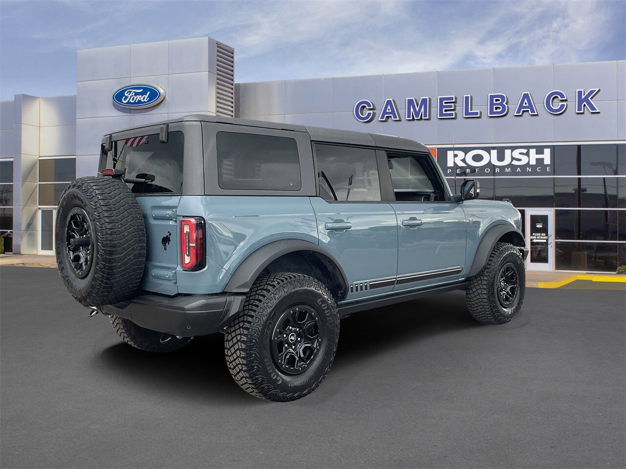 2021 Ford Bronco First Edition photo 3