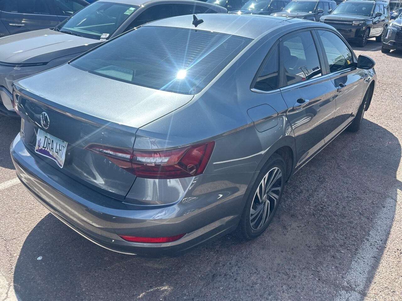 2021 Volkswagen Jetta SEL photo 4