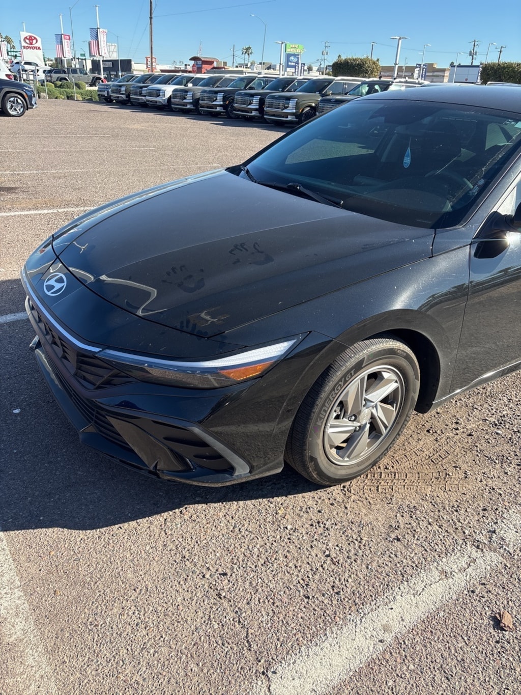 Used 2024 Hyundai Elantra SE Sedan