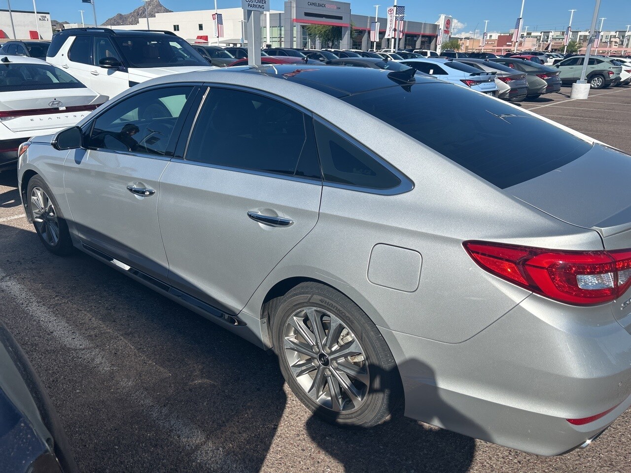 2016 Hyundai Sonata Base photo 3