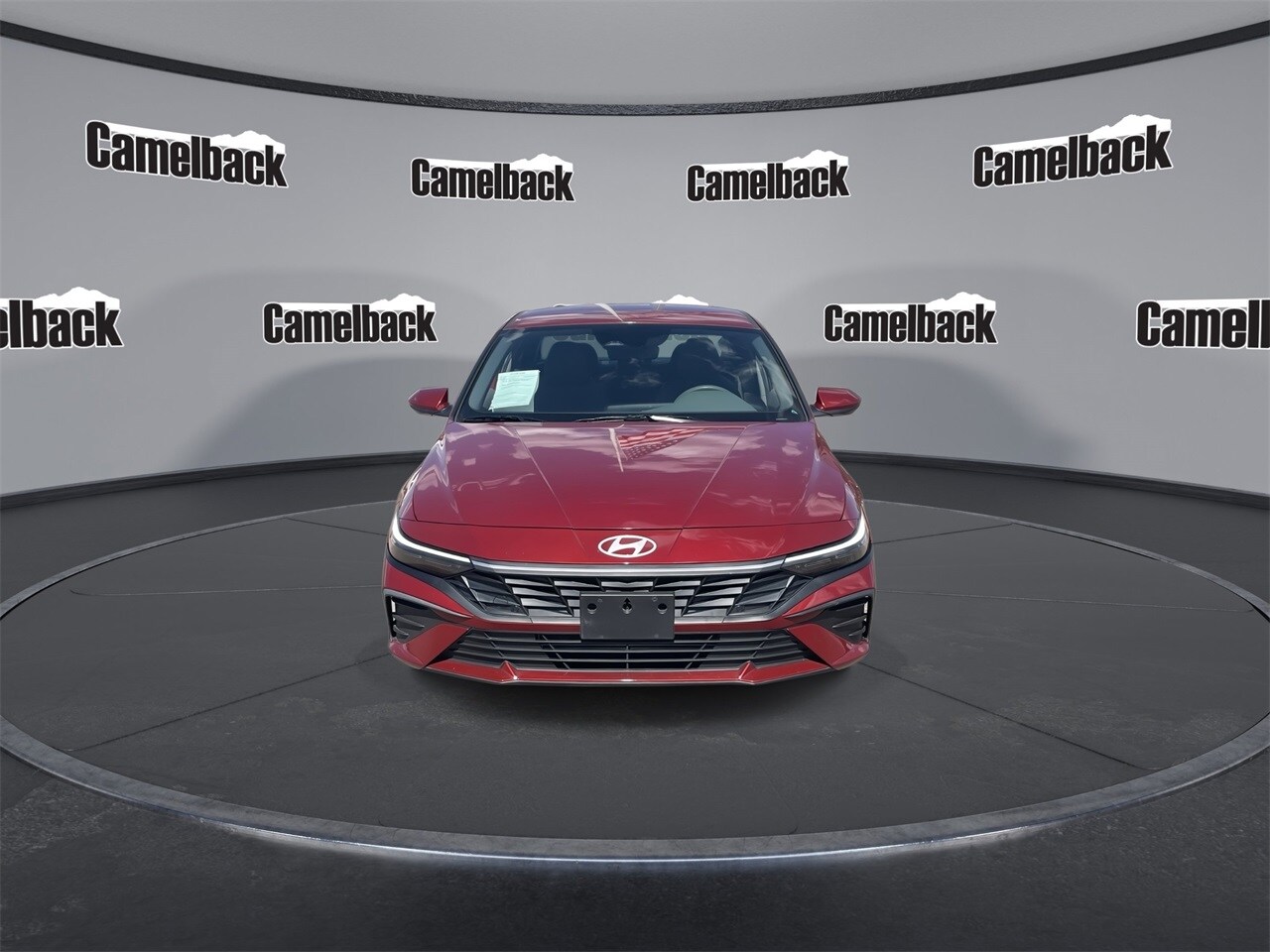 2024 Hyundai Elantra SEL photo 2