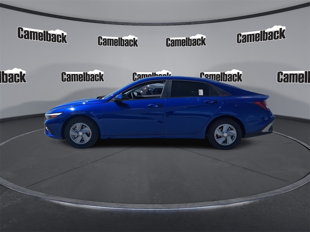New 2025 Hyundai Elantra SE Sedan
