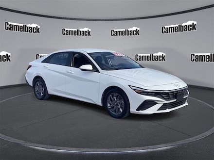2024 Hyundai Elantra SEL Sedan