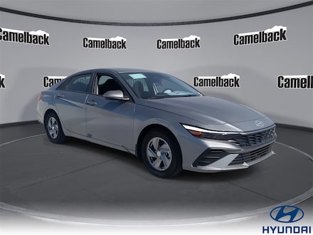 2025 Hyundai Elantra SE Sedan