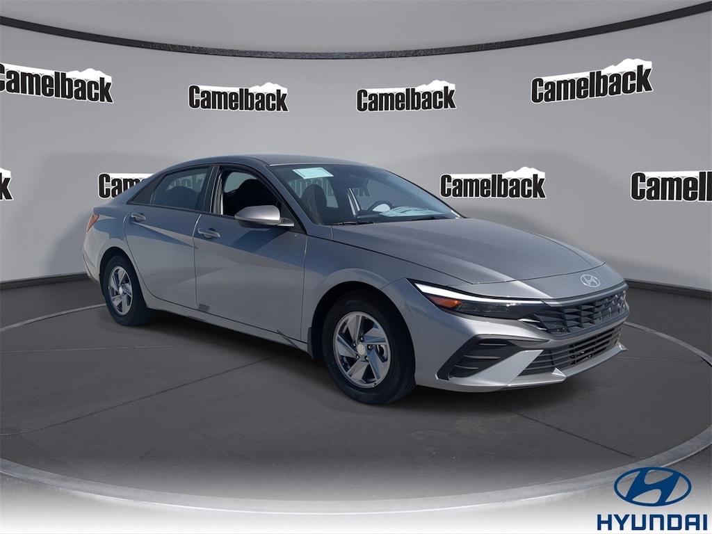 New 2025 Hyundai Elantra SE Sedan