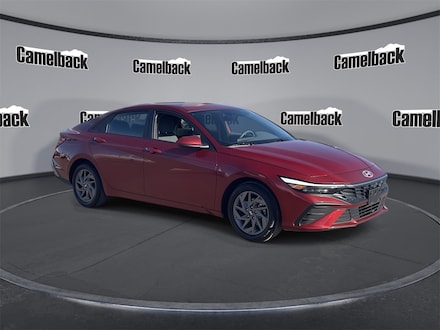 2024 Hyundai Elantra SEL Sedan