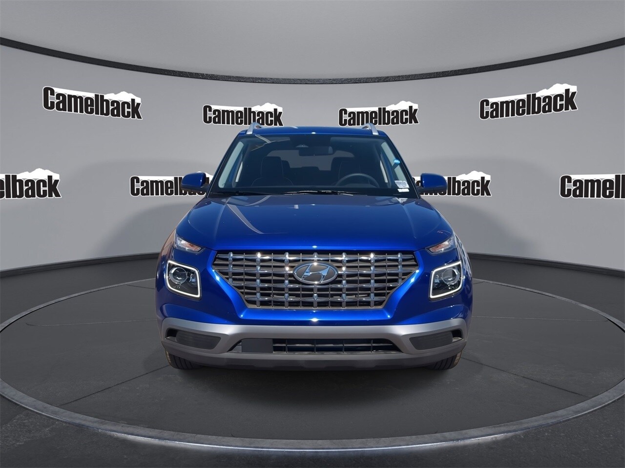 2025 Hyundai Venue Limited photo 2