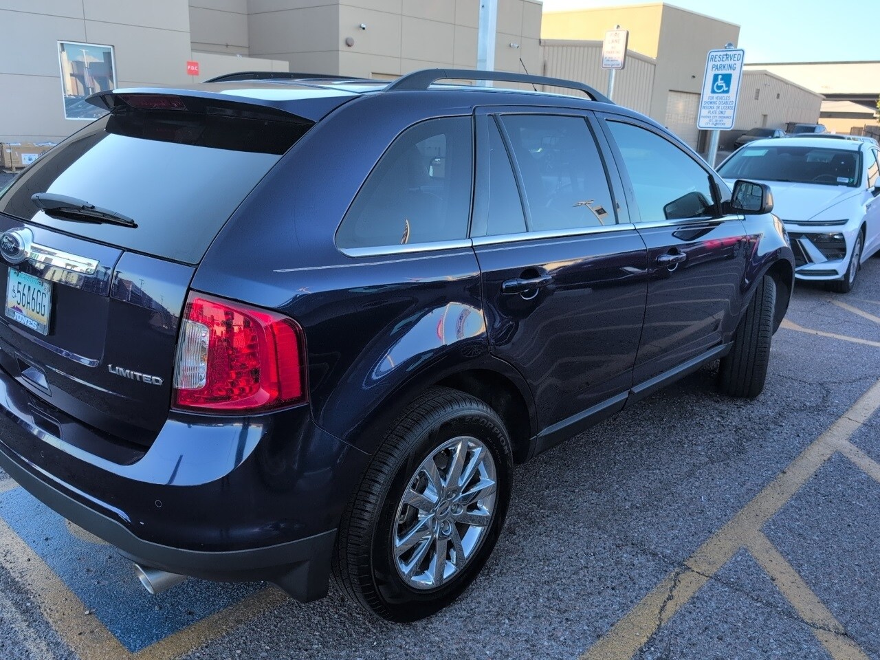 2011 Ford Edge Limited photo 4