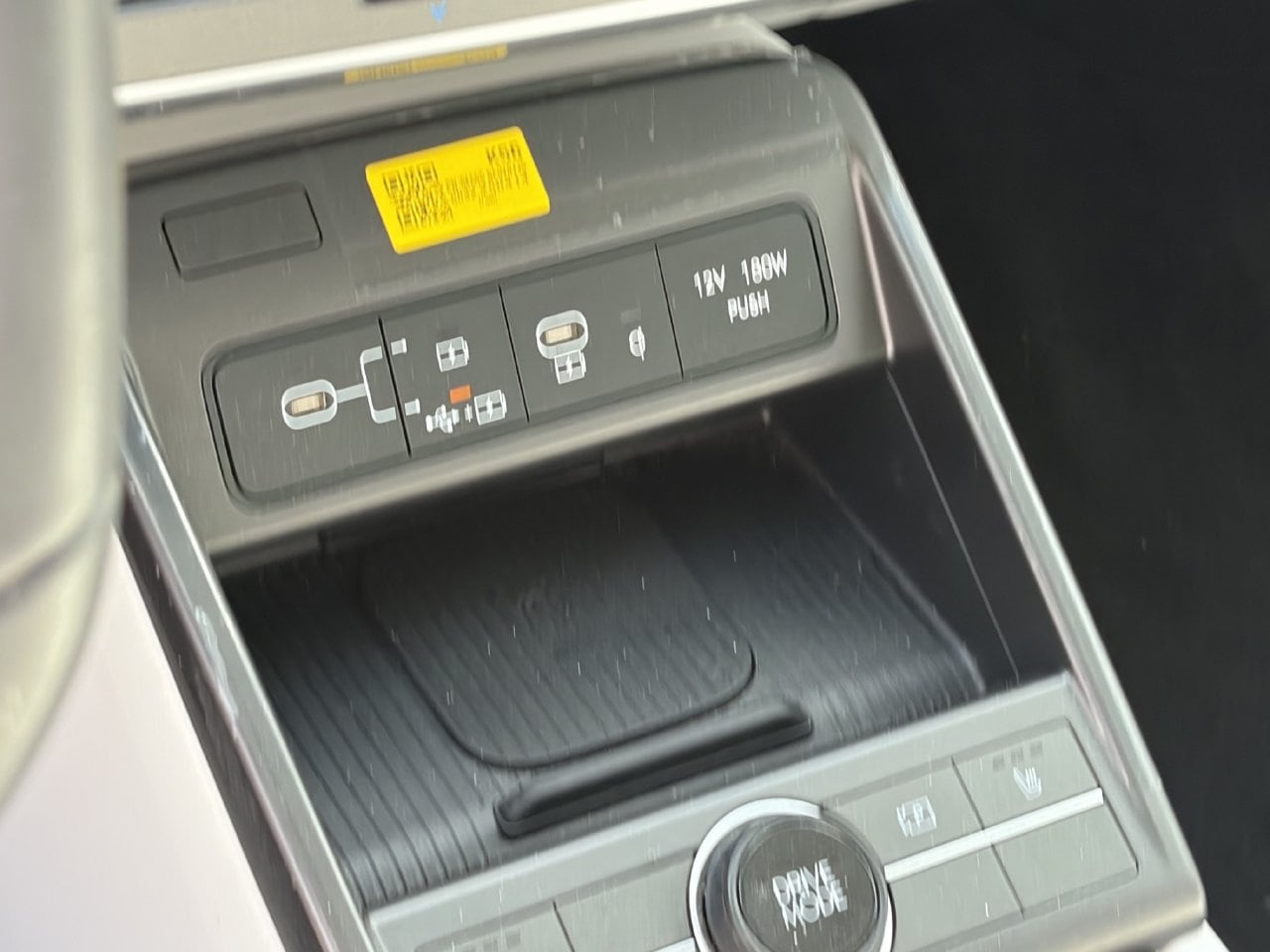 2025 Hyundai Kona SEL Convenience - Photo 10