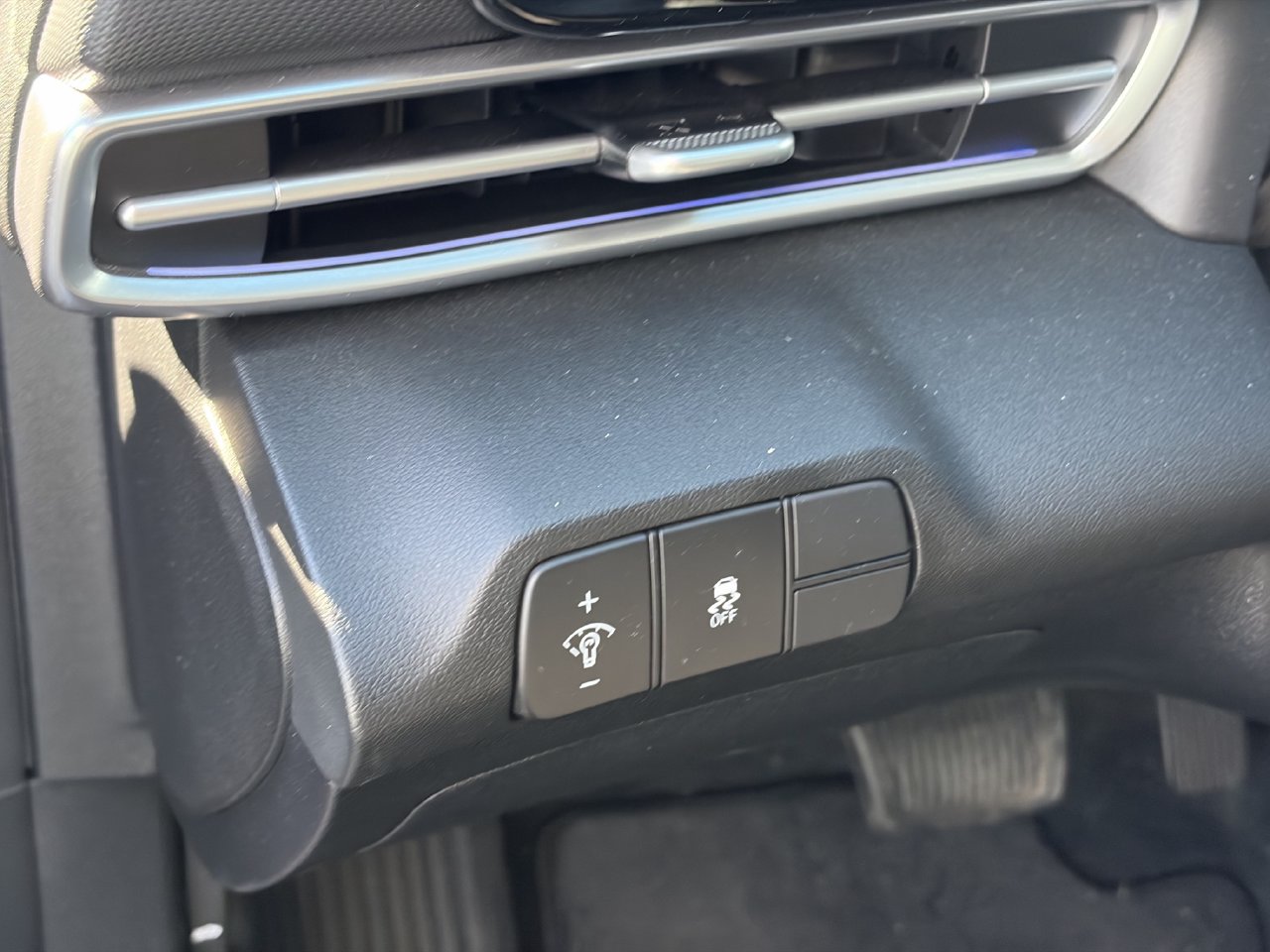2024 Hyundai Elantra SEL - Photo 9