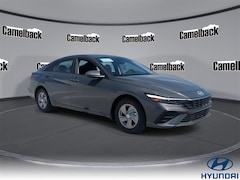 2025 Hyundai Elantra SE Sedan