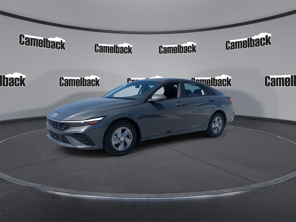 New 2025 Hyundai Elantra SE Sedan