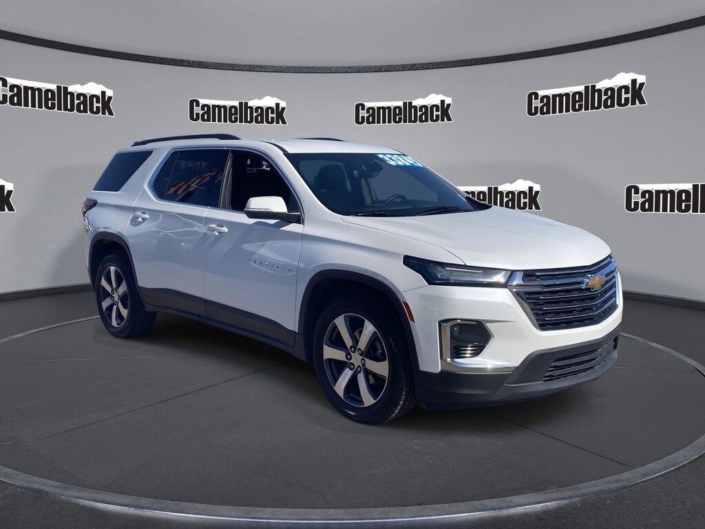 Used 2023 Chevrolet Traverse LT SUV