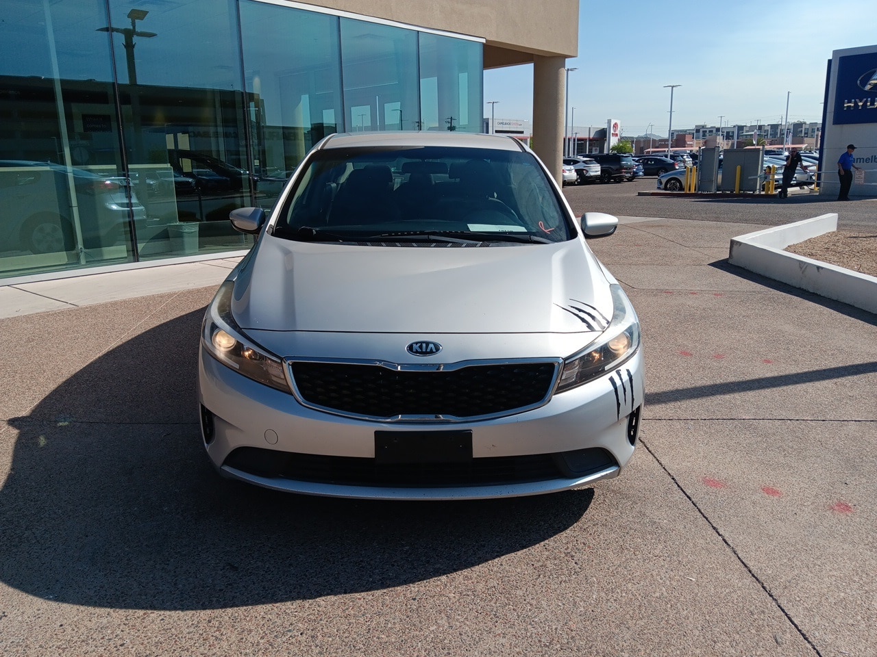 Used 2018 Kia FORTE LX with VIN 3KPFL4A70JE166158 for sale in Phoenix, AZ