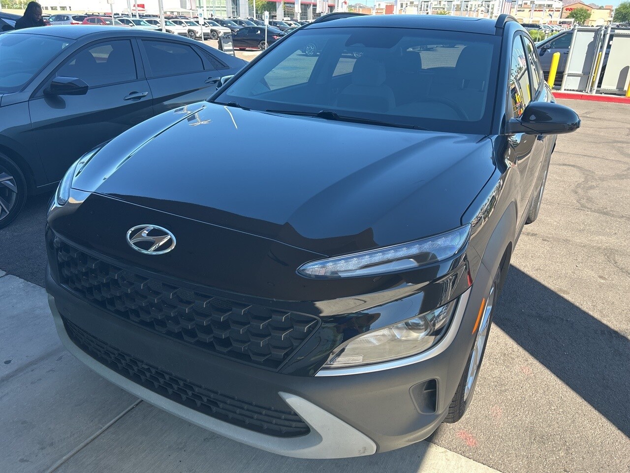 2023 Hyundai Kona SEL photo 2