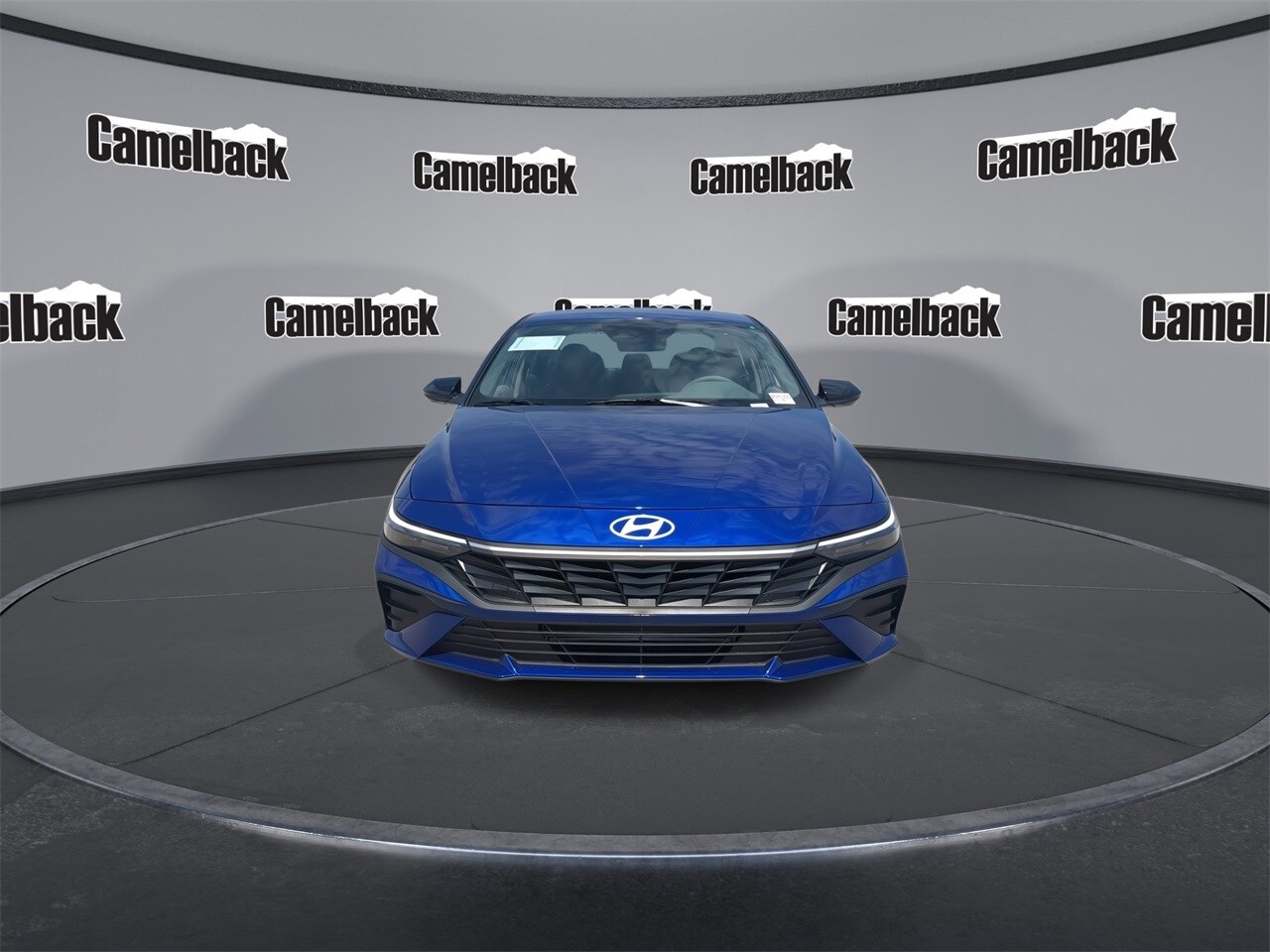 2025 Hyundai Elantra SEL Sport photo 2