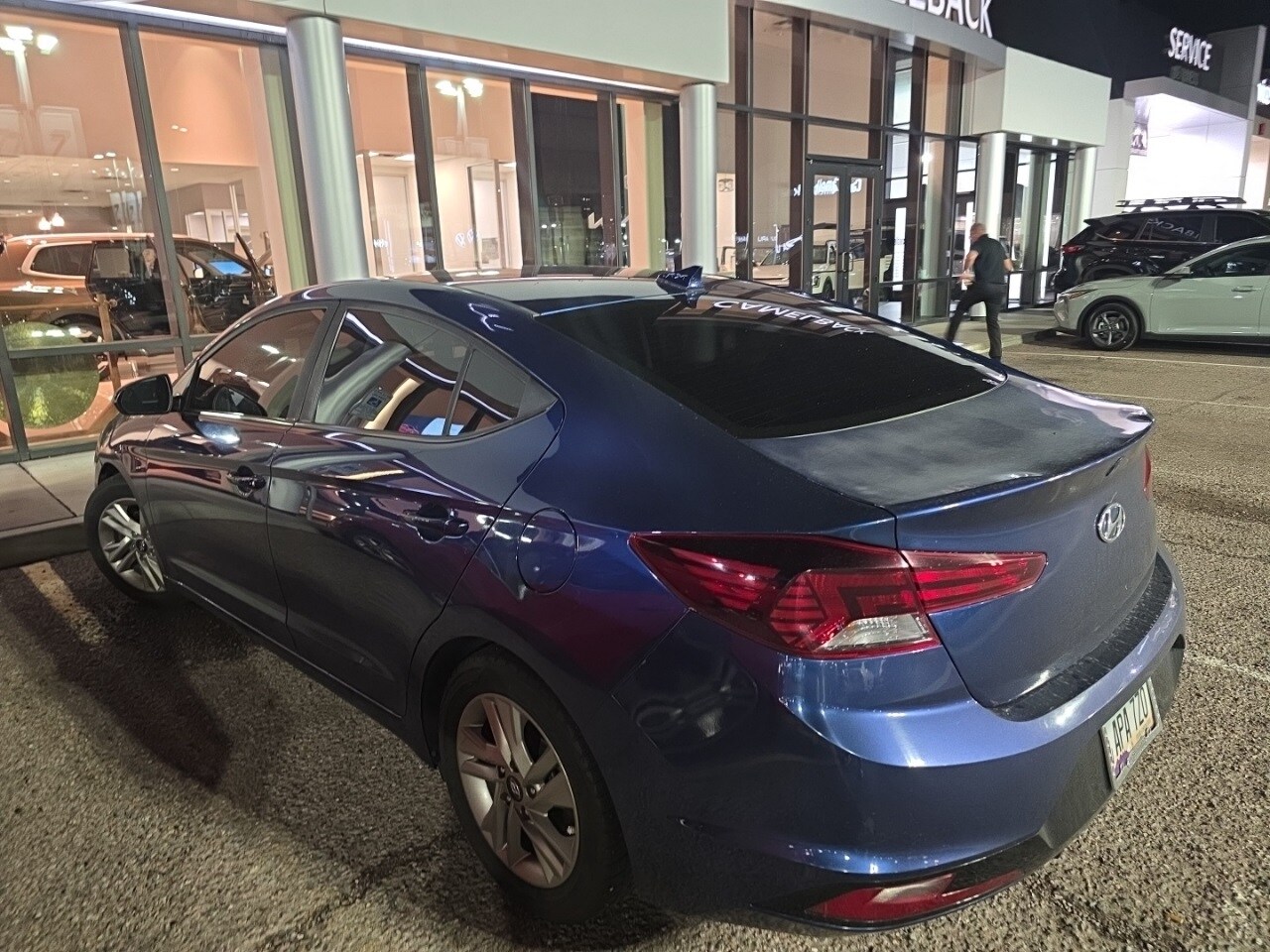 2020 Hyundai Elantra SEL photo 2