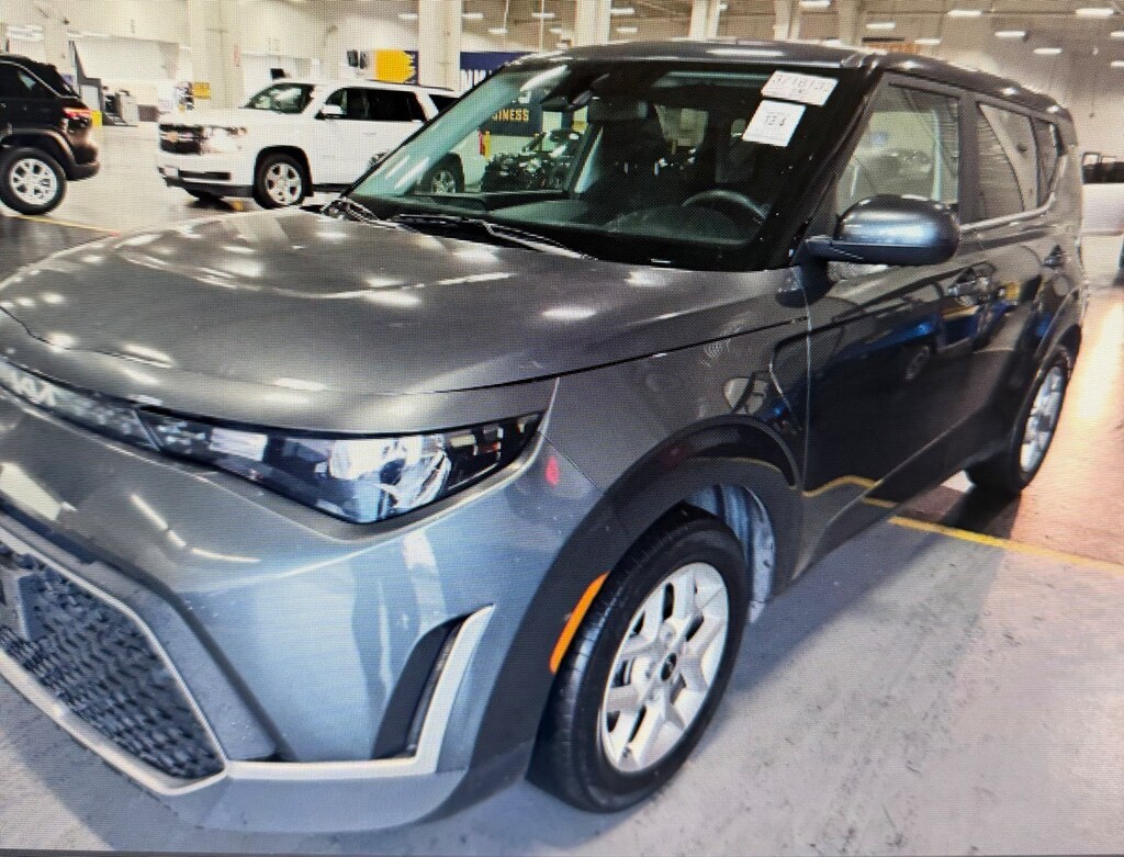 Used 2023 Kia Soul LX Hatchback