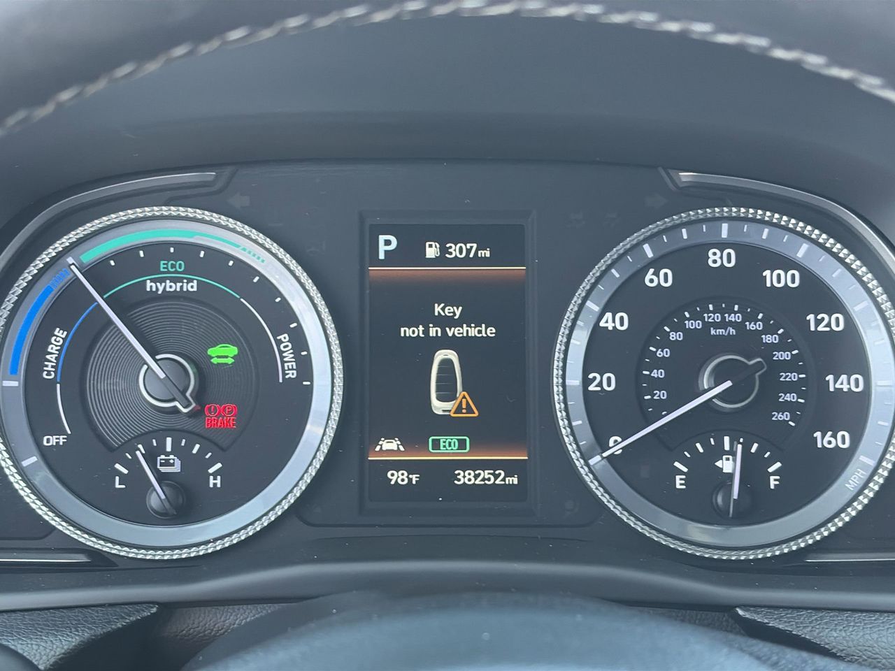 Certified Used 2023  Hyundai SEL image 30