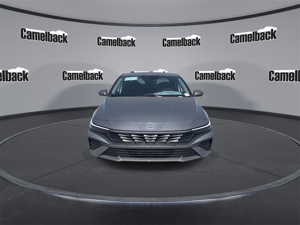 New 2025 Hyundai Elantra SE Sedan