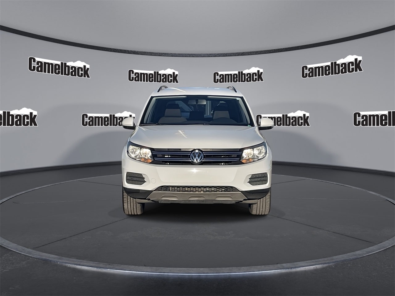 Used 2018 Volkswagen Tiguan Limited Base with VIN WVGAV7AX0JK005209 for sale in Phoenix, AZ