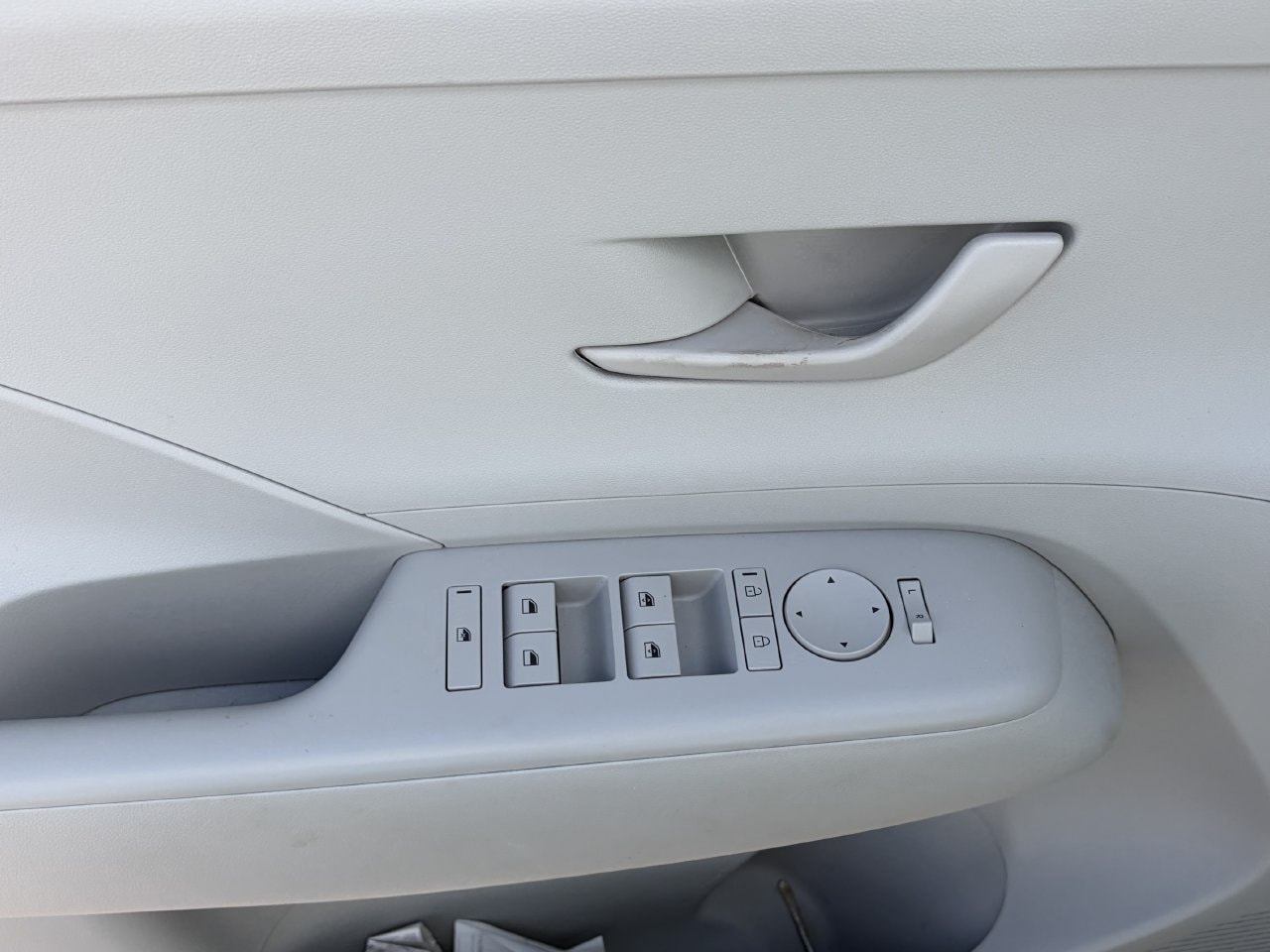 2025 Hyundai Kona SEL Convenience - Photo 8