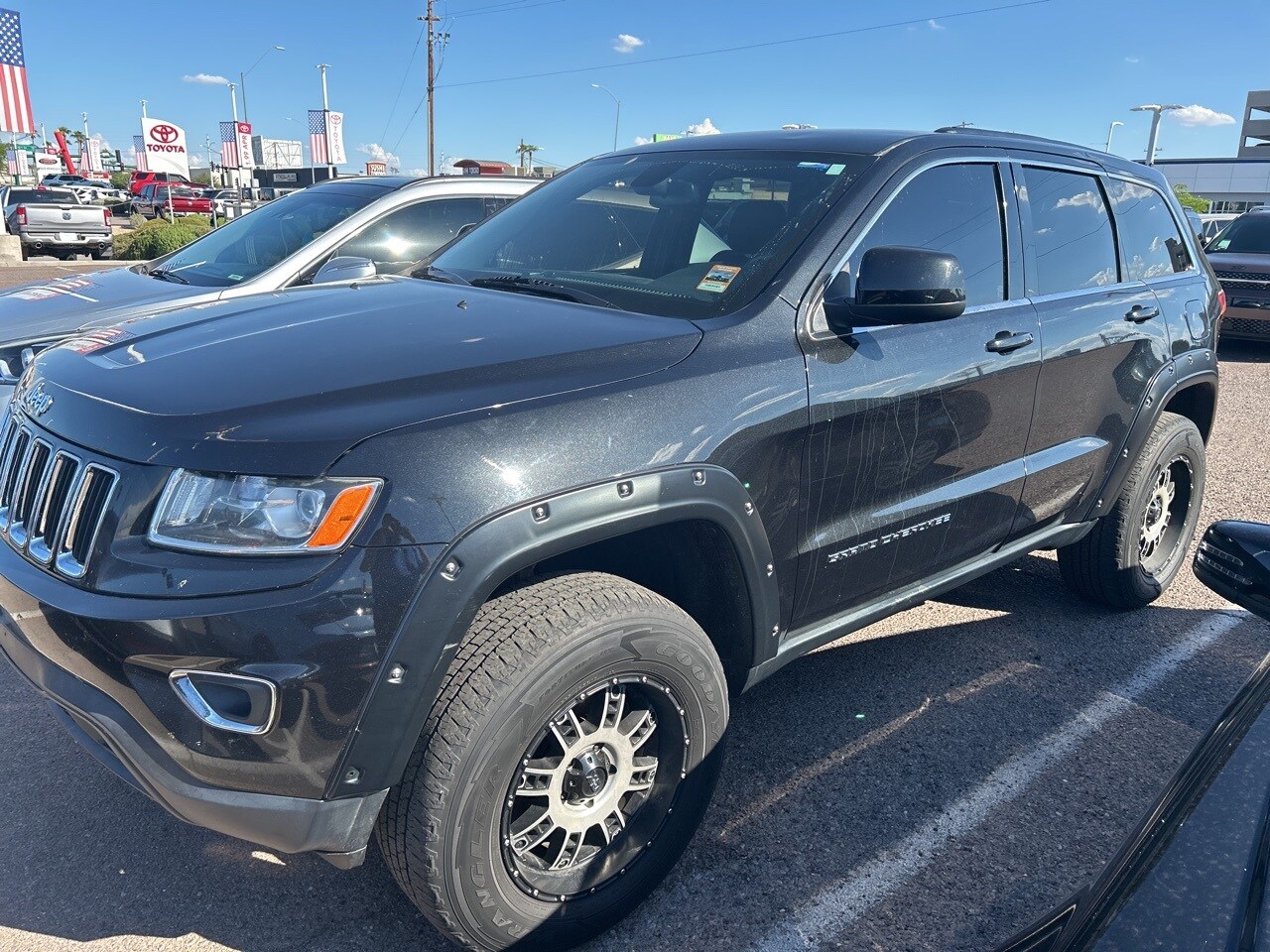 2015 Jeep Grand Cherokee Laredo photo 2