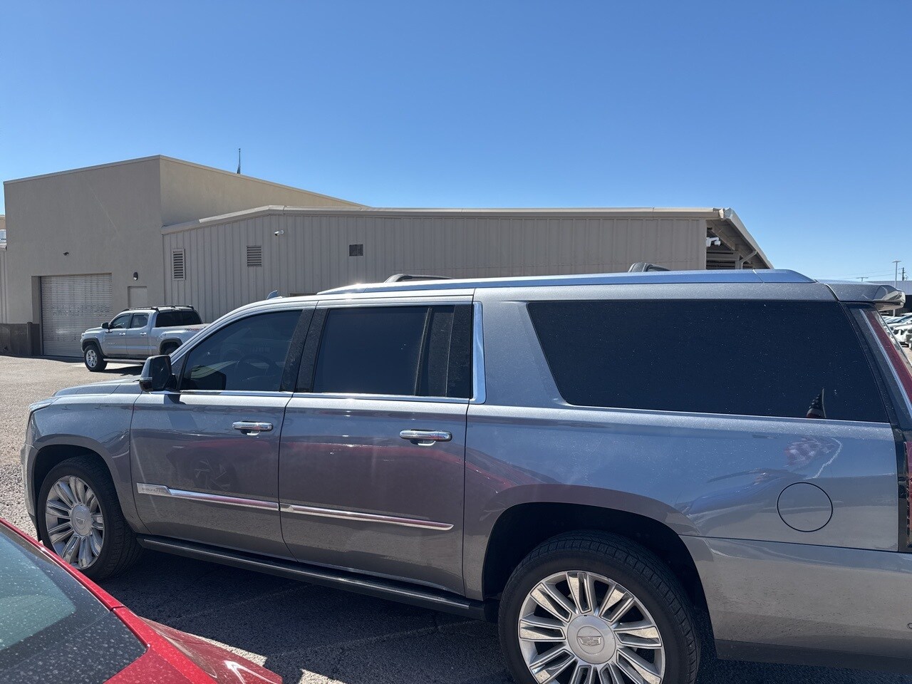 2019 Cadillac Escalade ESV Platinum photo 3