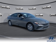 2025 Hyundai Elantra SE Sedan