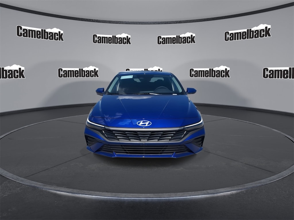 New 2025 Hyundai Elantra SE Sedan