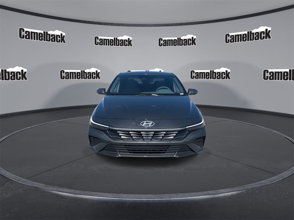 New 2025 Hyundai Elantra SE Sedan