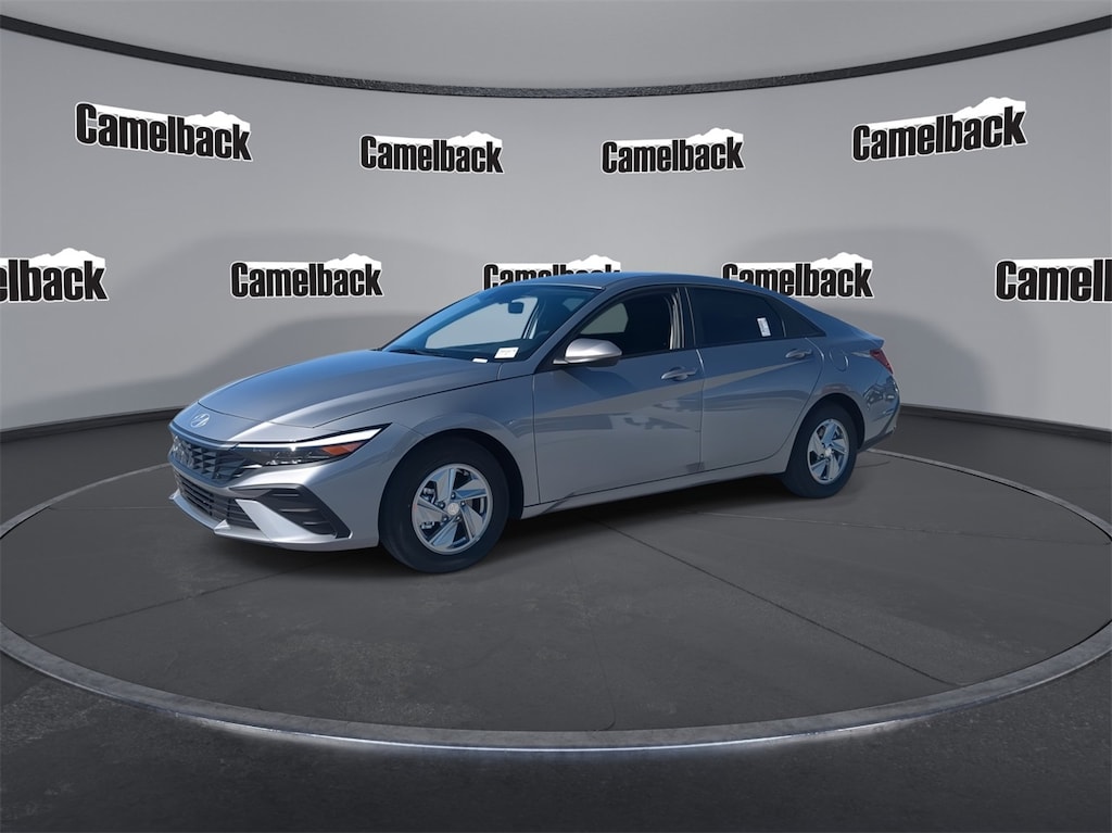 New 2025 Hyundai Elantra SE Sedan