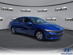 2025 Hyundai Elantra SE Sedan