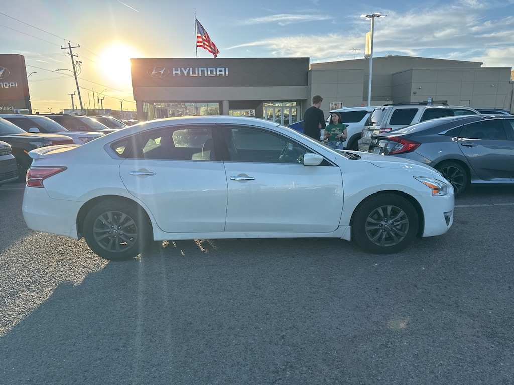 Used 2015 Nissan Altima 2.5 S Sedan