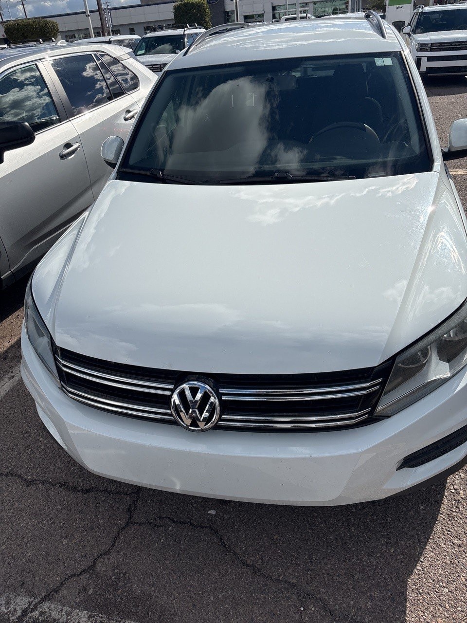 2018 Volkswagen Tiguan Limited Base's photo