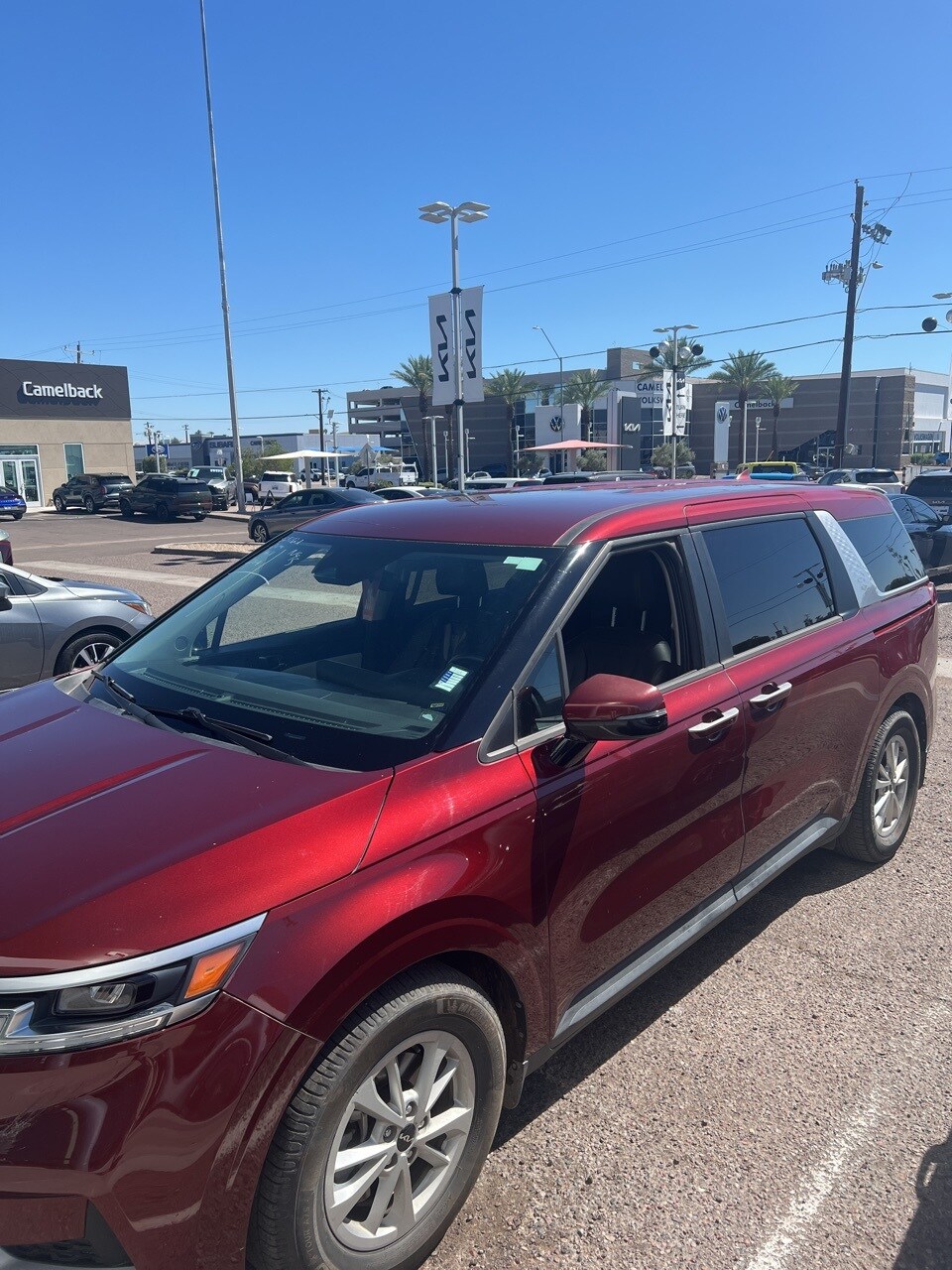 2022 Kia Carnival LXS photo 3