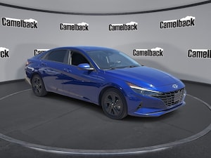 2023 Hyundai Elantra SEL Sedan