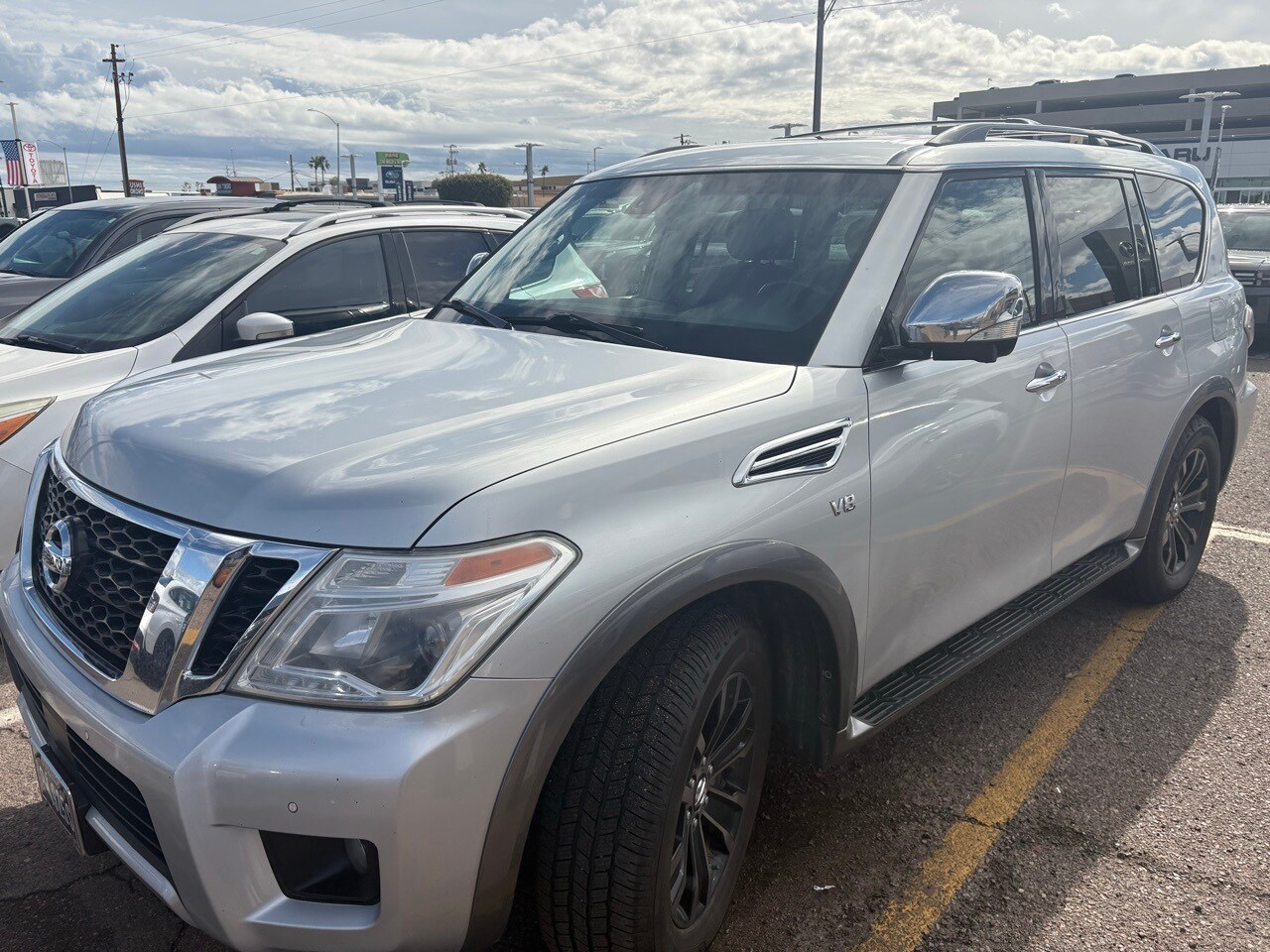 2017 Nissan Armada Platinum photo 2