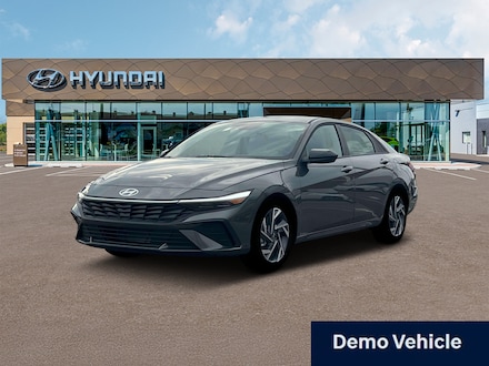 2025 Hyundai Elantra SEL Sport Sedan